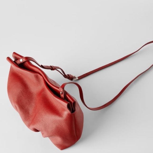 Zara red leather gathered crossbody bag - Picture 3 of 7